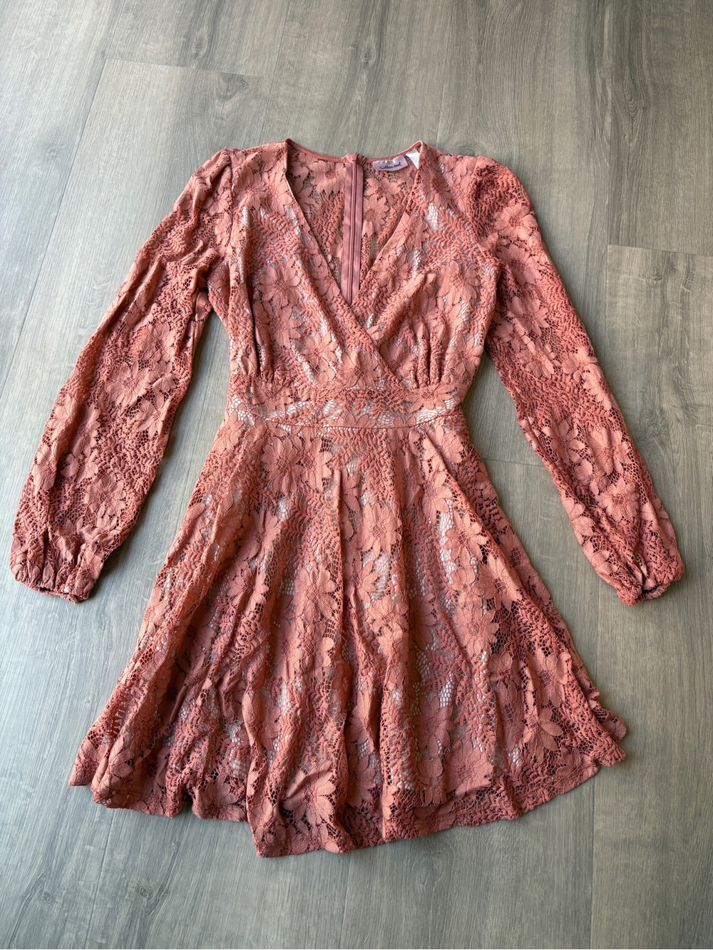 Women's Dusty Rose Lace Long-Sleeve Mini Dress